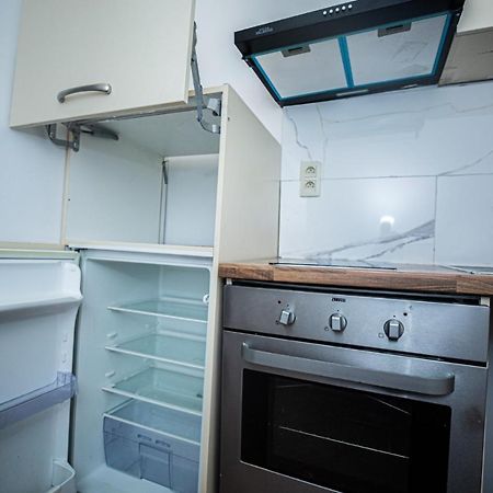Agreable Chambre Sur Liege Avc Parking Et Wifi Gratuit Buitenkant foto